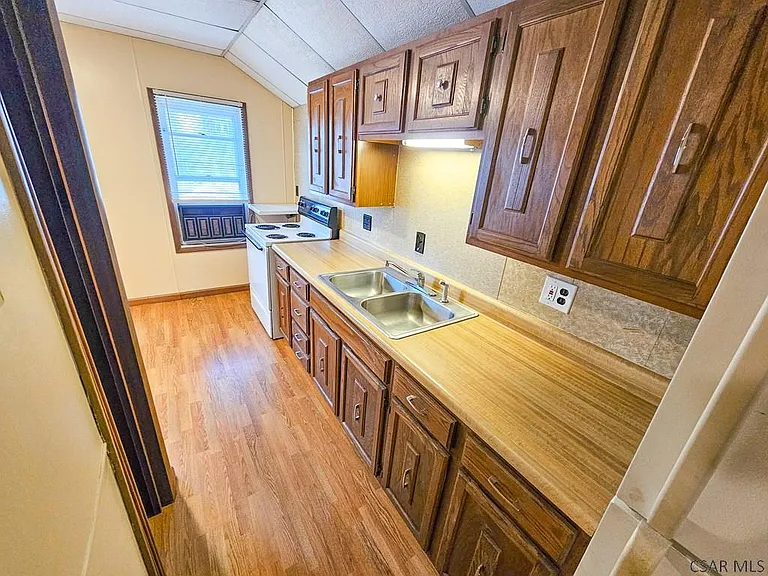 520 Vickroy Ave — Photo 11
