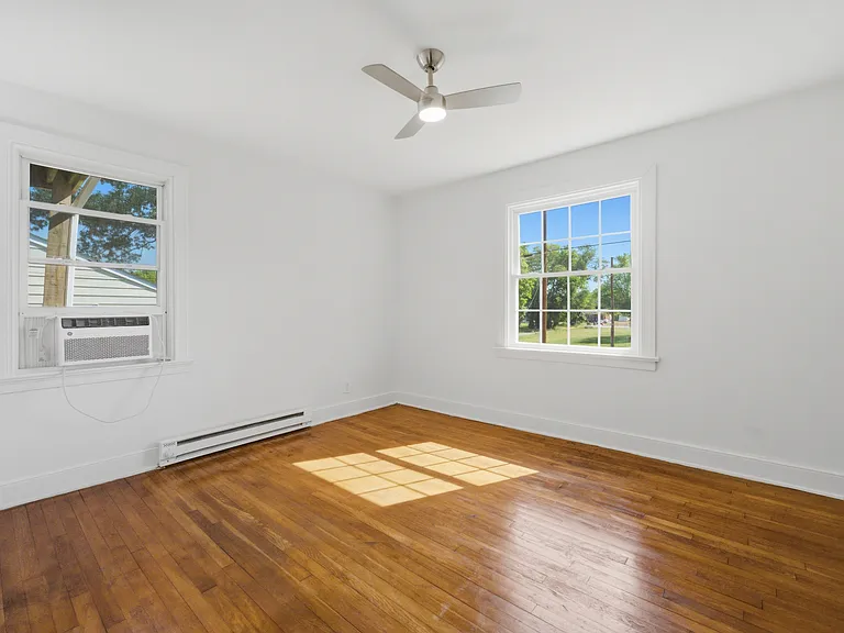 302 Marlin Dr — Photo 16