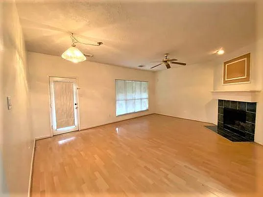 13403 Agarita Ln — Photo 5