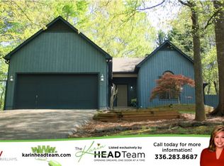 44 Carrisbrooke Ln, Winston Salem, NC 27104
