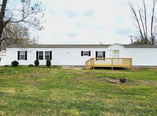 10516 Stotlar Rd, Marion, IL 62959
