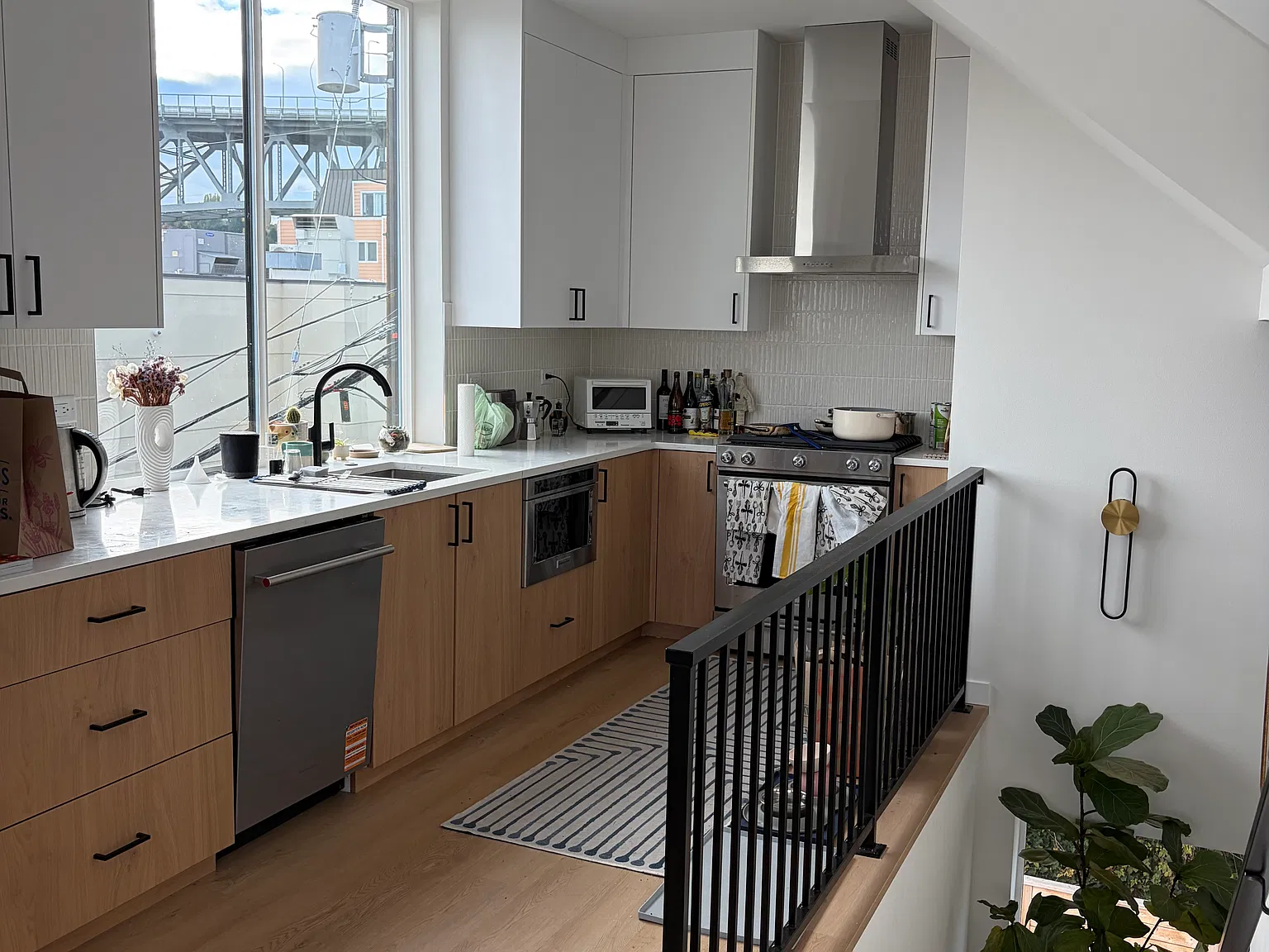 3 bed, 1986 sqft, $1,400 — Photo 3
