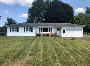 11 Marcia Ln, Rochester, NY 14624