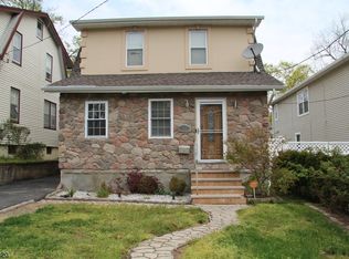 13 Ward Pl, Montclair, NJ 07042