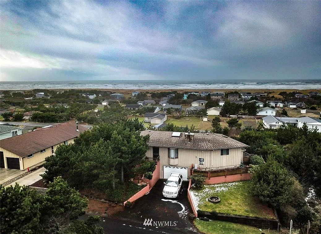 33407 J Pl photo 1