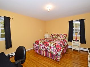 214 Woodsome Rd, Babylon, NY 11702