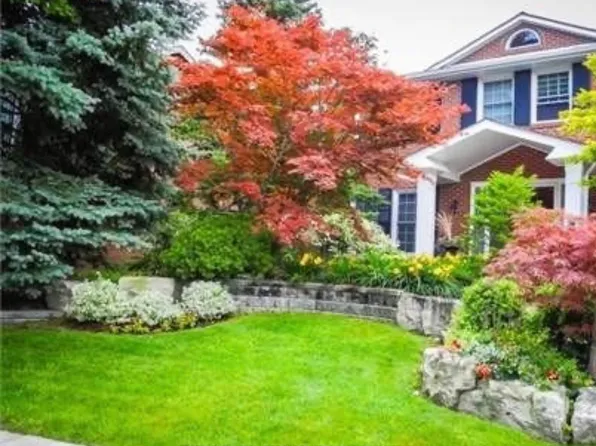 15 Tofino Cres, Toronto, ON M3B 1R7