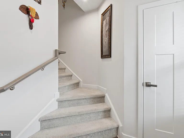 120 Arden Way — Photo 15