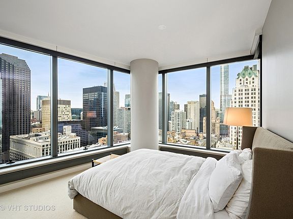 5th image of 60 E Monroe St Unit 3507