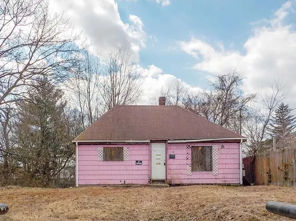 59 Merino St, Johnston, RI 02919