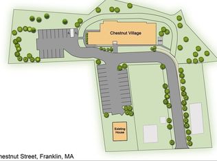 51 Chestnut St, Franklin, MA 02038