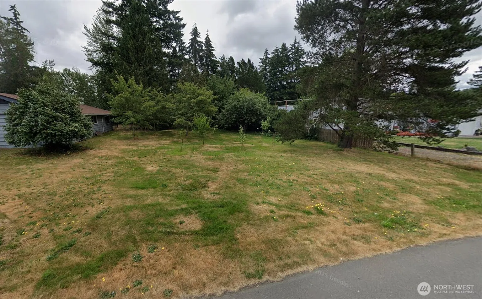 9021 E D Street photo 1