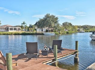 718 Albee Farm Rd N, Nokomis, FL 34275