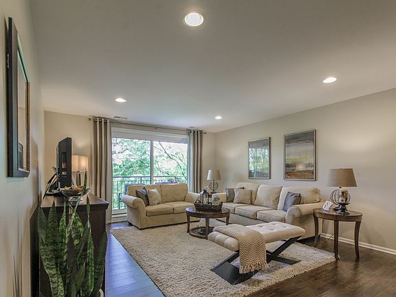4th image of 601 Lake Hinsdale Dr APT 409