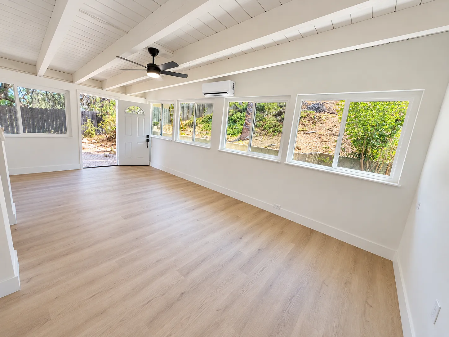 3 bed, 1600 sqft, $3,650 — Photo 3