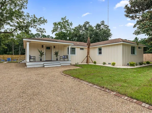 5205 Seewee Rd, Awendaw, SC 29429