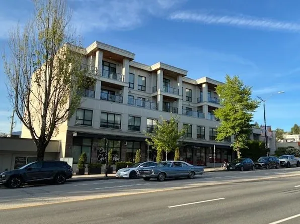 4721 Hastings St #301, Burnaby, BC V5C 2K8
