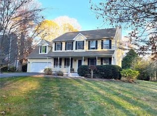 75 Eastwick Rd, North Kingstown, RI 02852