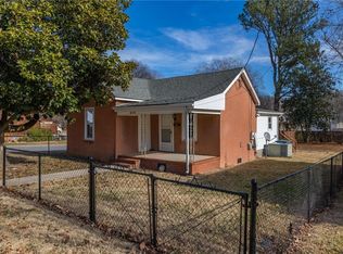 219 N 4th Ave, Mayodan, NC 27027