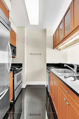 Rented by Compass | media 10