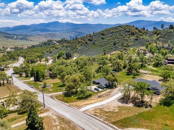 26004 Bear Valley Rd, Tehachapi, CA 93561