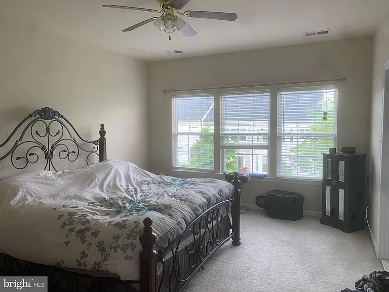 24706 Kings Canyon Sq — Photo 6