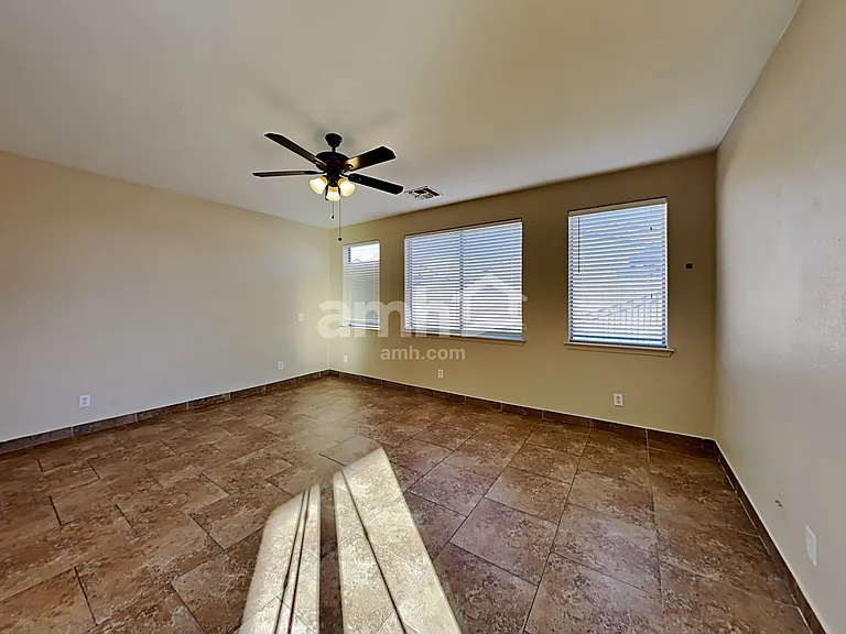 12566 W Cheery Lynn Rd — Photo 11