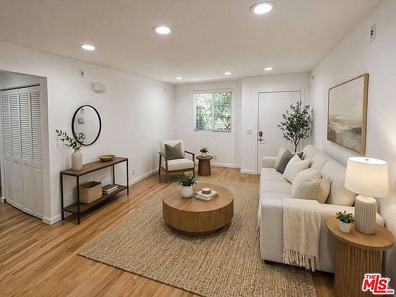 2nd image of 1029 Pleasantview Ave APT 1