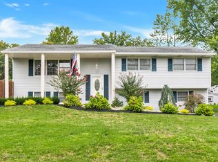 11 Colonial Way, Lincroft, NJ