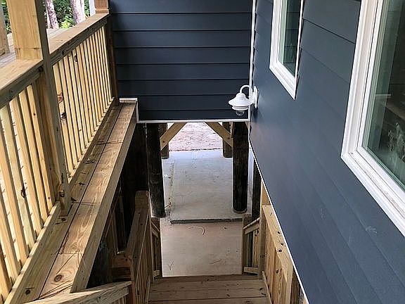 5th image of 1112 Alabama Ave