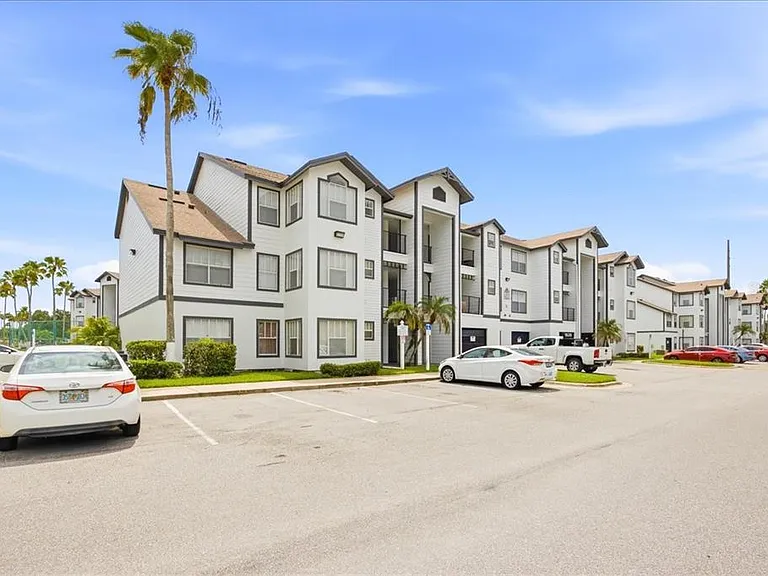 2213 Grand Cayman Ct #1121 — Photo 2