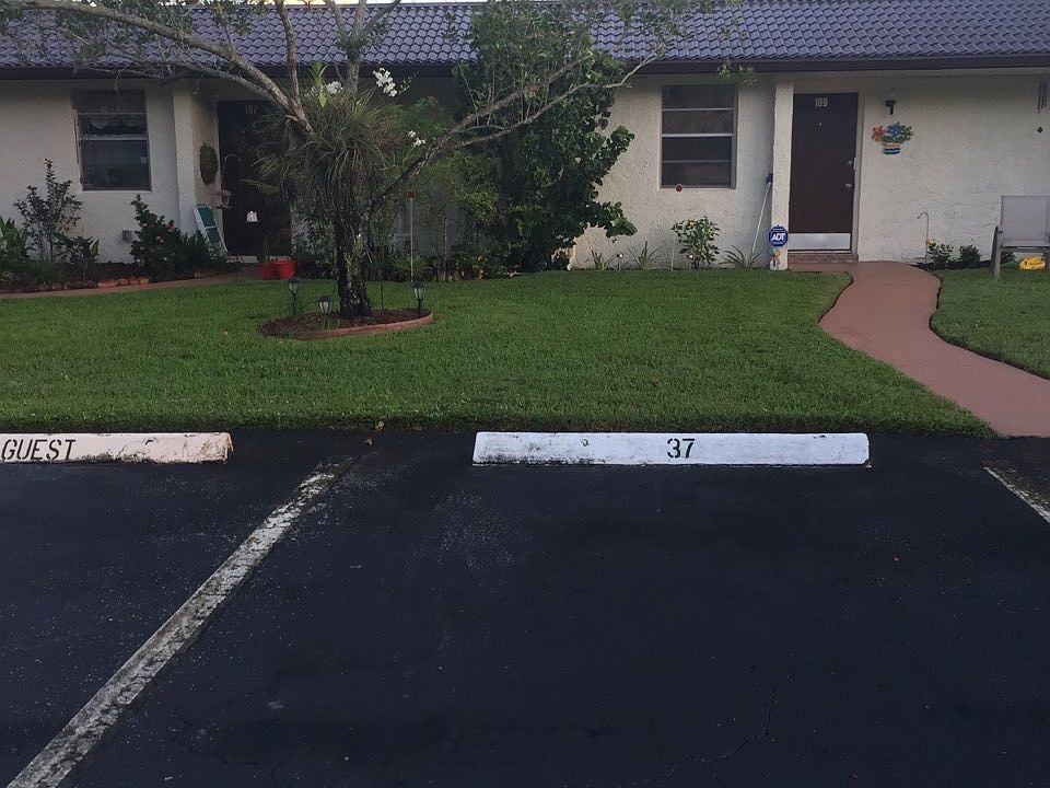 1st image of 109 Lake Olive Dr