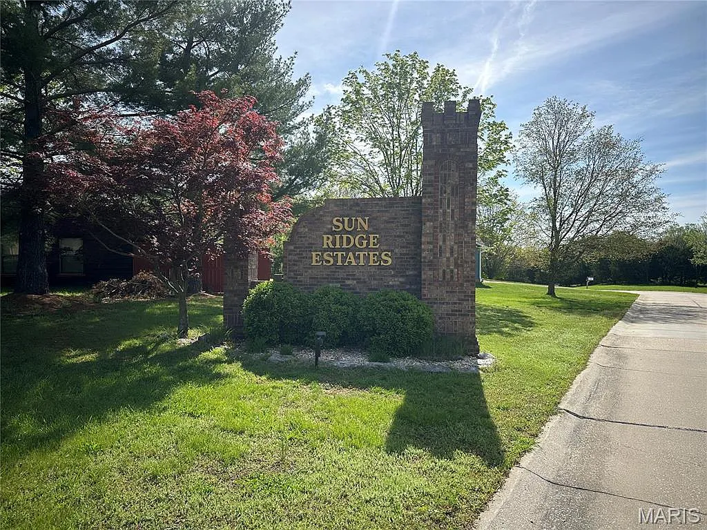 22 N Ridge Dr photo 1