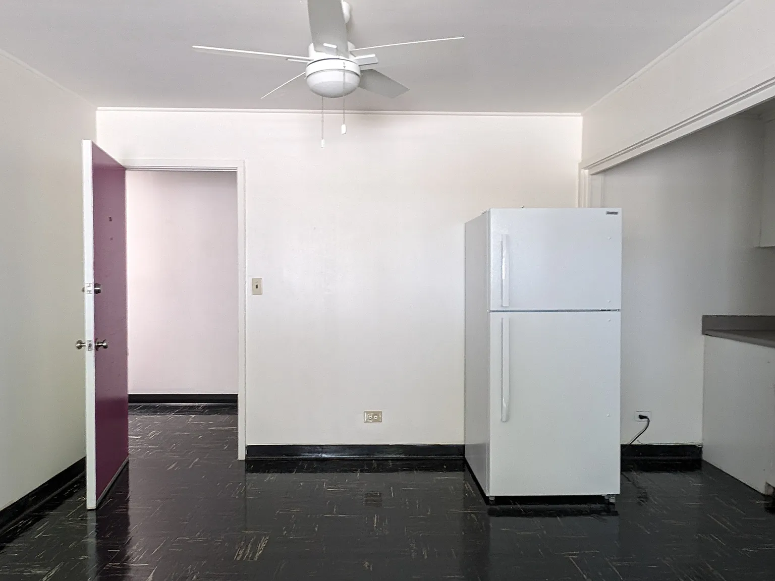 Studio, $1,400 — Photo 4