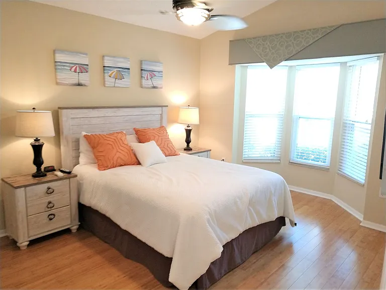 540 Clubside Cir — Photo 33