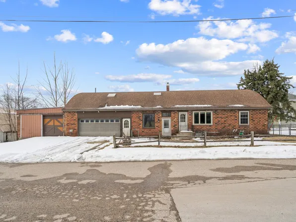 106 2nd St NE, Tripoli, IA 50676