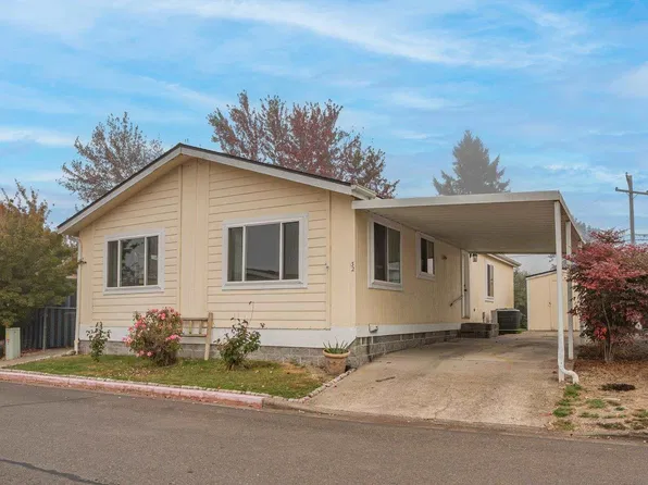 3200 Oak Terrace Dr Unit 32, Lebanon, OR 97355