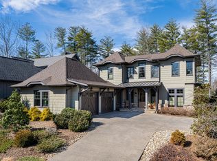42 Hallett Ct, Asheville, NC 28803