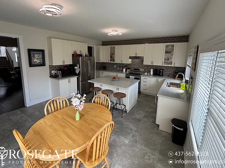 1011 Wickham Rd — Photo 3