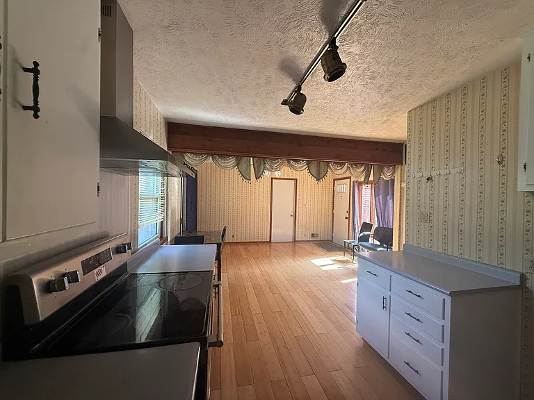 4691 Anita Dr — Photo 14