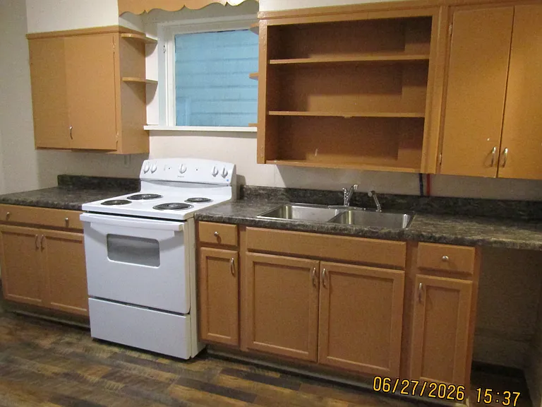 125 Balsam St — Photo 3