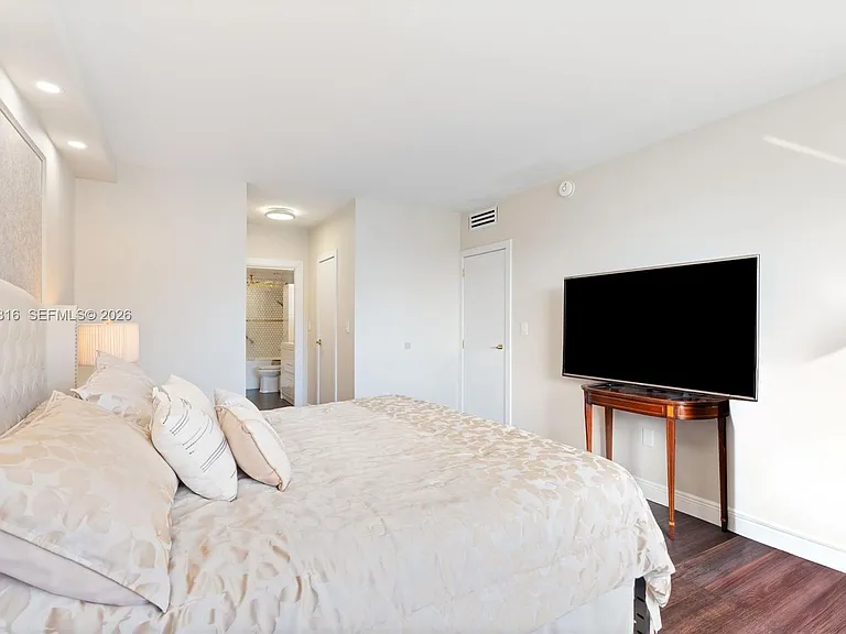 1985 S Ocean Dr #9G — Photo 9