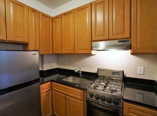 486 E 74th St APT 3D, New York, NY 10021
