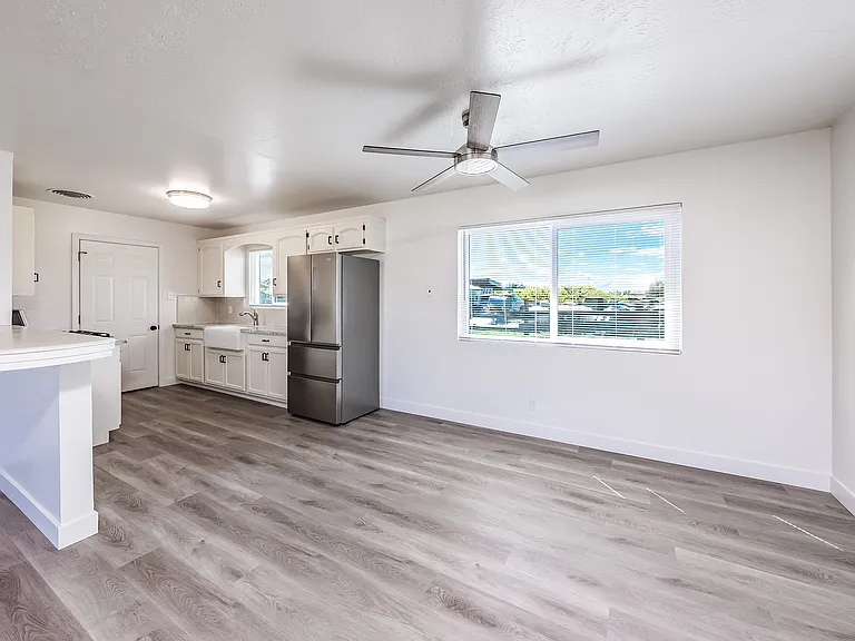 3650 Barstow Ave — Photo 4