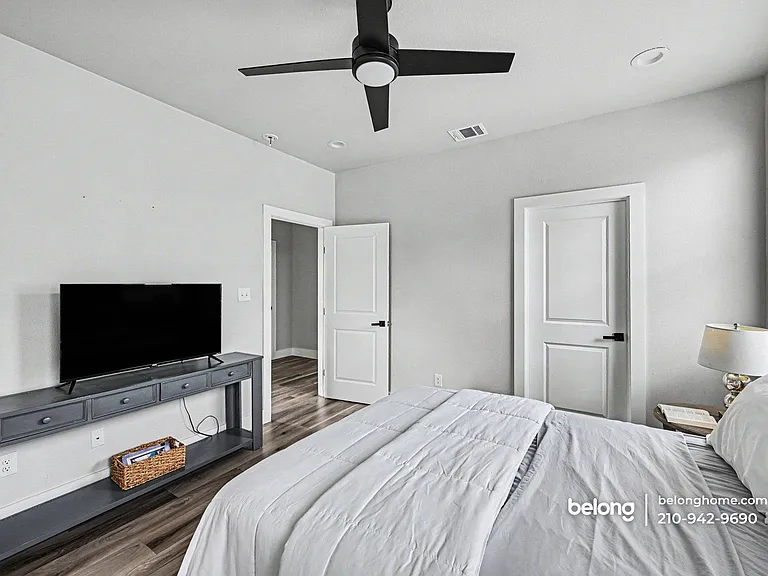 423 N Mesquite St — Photo 14