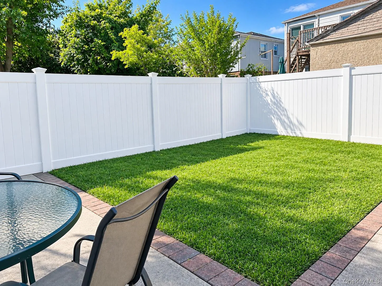 3 bed, 2.0 bath, 1500 sqft, $4,300 — Photo 4