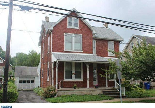 1st image of 206 E Penn Ave
