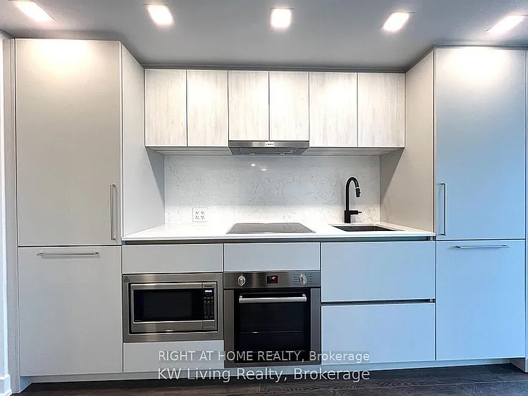 609 Sherbourne St #3203 — Photo 5