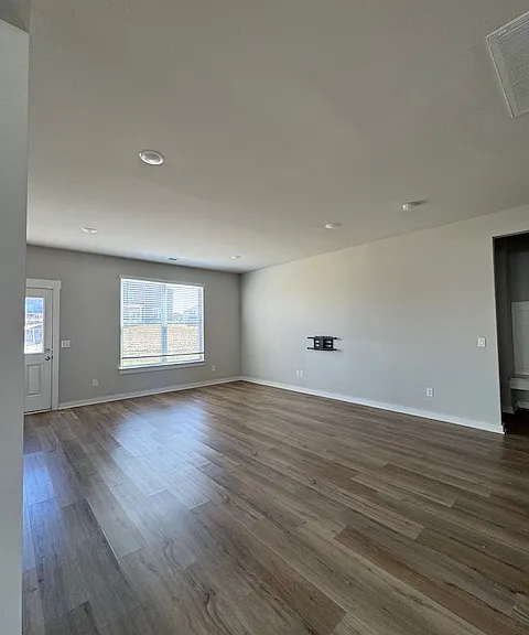 281 Casper Dr — Photo 9