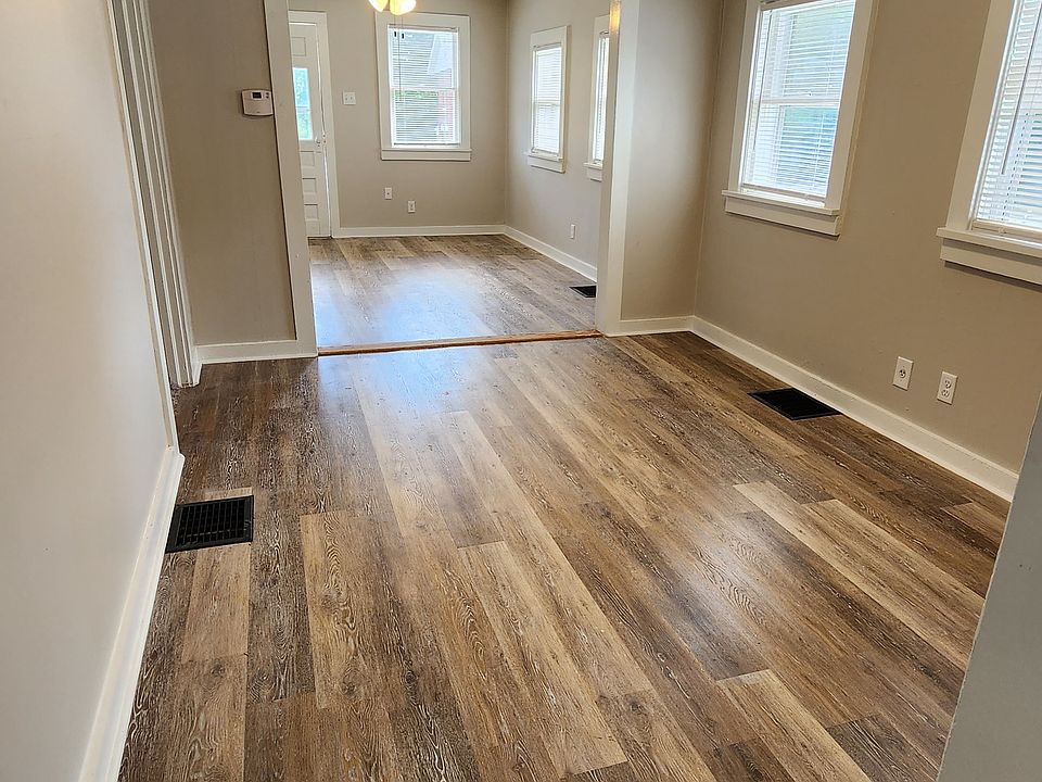 1st image of 303 Gardner Park Dr